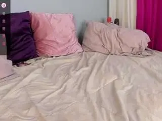 Mollyybloom  live sex cam