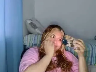 Hannyklum  live sex cam