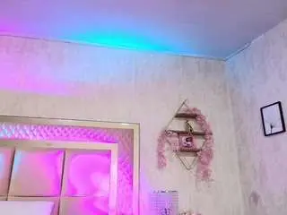 Madhiison  live sex cam