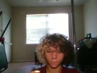 Universethadon  live sex cam