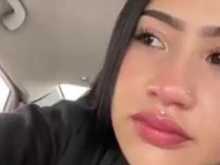 Venuslatina  live sex cam