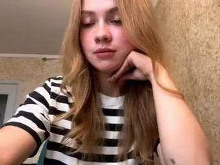 Donnettedente  live sex cam