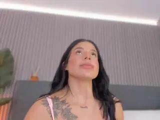 Emelie-89  live sex cam