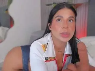 Emelie-89  live sex cam