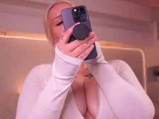 Heynoirsam  live sex cam