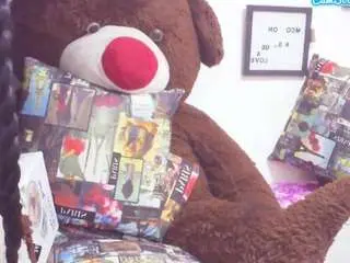 Katykeal  live sex cam