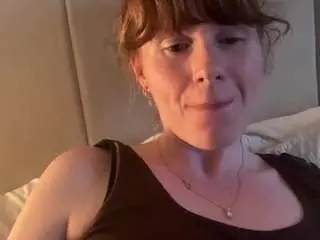 Naughty-rosie  live sex cam