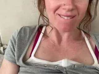 Naughty-rosie  live sex cam