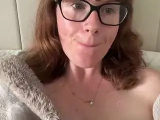 Naughty-rosie  live sex cam