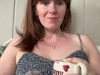 Naughty-rosie  live sex cam