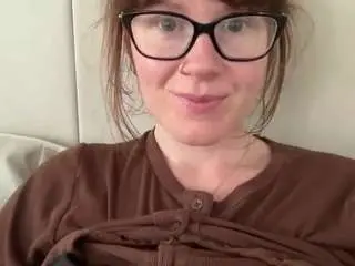 Naughty-rosie  live sex cam