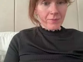 Naughty-rosie  live sex cam