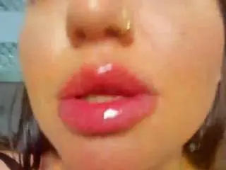 Bo0tyqueen  live sex cam
