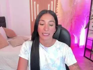 Dulce-nicoll  live sex cam