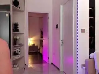 Emmykrist  live sex cam