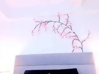 Luna-rishii  live sex cam