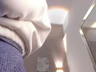 Lunaahotty  live sex cam
