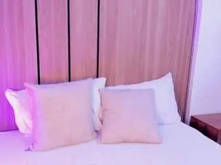 Nina-desire  live sex cam