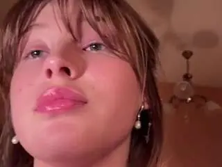 Renezelinski  live sex cam