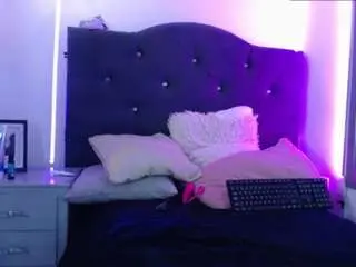 Ambar-strone  live sex cam