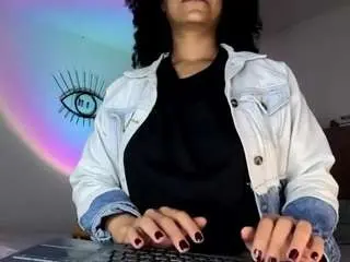 Emma-ruiz  live sex cam