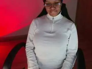 Emma-ruiz  live sex cam