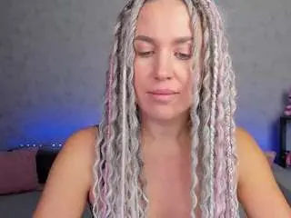 Fire-dancer  live sex cam