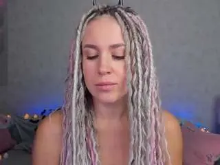 Fire-dancer  live sex cam