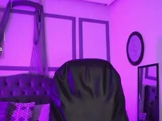 Maggietime  live sex cam