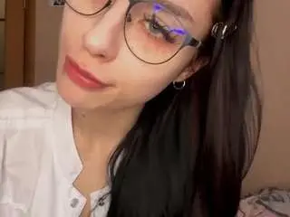 Orphamalarkey  live sex cam