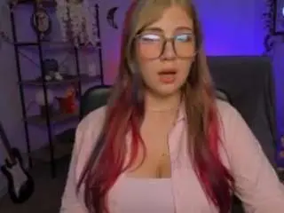 Alison-lay  live sex cam