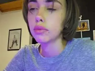 Davinascheidecker  live sex cam