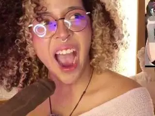Emma-nakamura  live sex cam