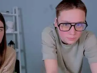 Hanaxcute  live sex cam