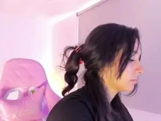 Kiimthompson  live sex cam
