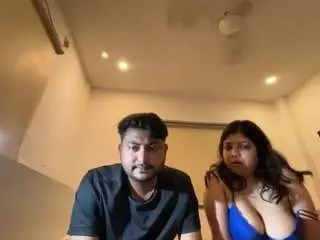 Sexhuttt  live sex cam