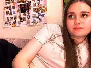 Paulinanassif  live sex cam