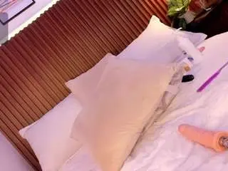 Amber-lucia  live sex cam