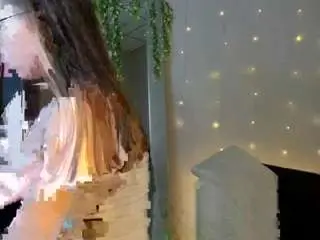 Aurora-temptiaaa  live sex cam