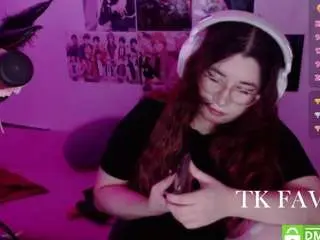 Kittypinkgirl0n  live sex cam