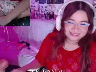 Kittypinkgirl0n  live sex cam