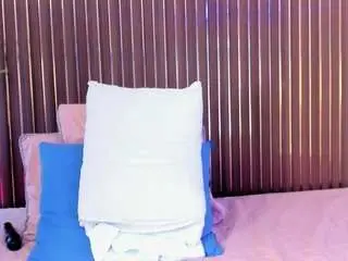Mia-pineda  live sex cam