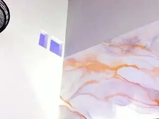 Mia-pineda  live sex cam