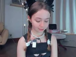 Odelyneglin  live sex cam