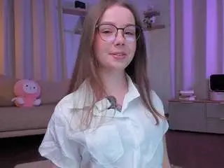 Odelyneglin  live sex cam