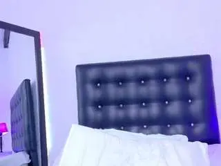 Skinny-hottie18  live sex cam