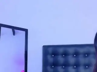 Skinny-hottie18  live sex cam
