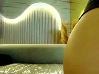 Valentina-r  live sex cam