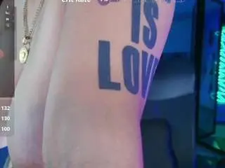 Milley-rose  live sex cam