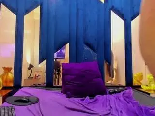 Vanesajuicy23  live sex cam